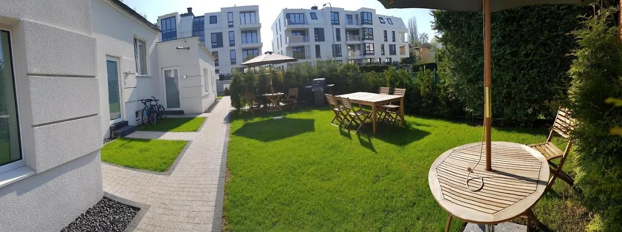 Karlikowskainn Sopot 0*,  Polonia